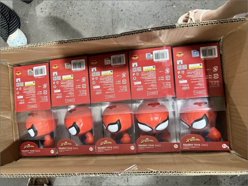 赤いパッケージの商品
